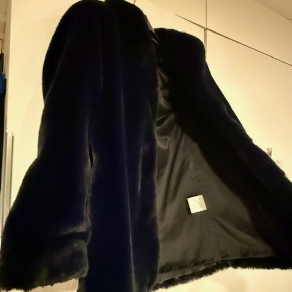 Sézane Isee Navy Faux Fur Coat - Picture 5 of 9